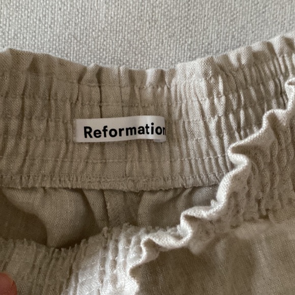 Reformation Nashville Linen Shorts - Picture 3 of 4